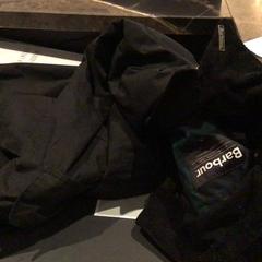 السترة، كما تم الإبلاغ عنه بواسطة Van der Valk Hotel Amsterdam Zuidas عبر iLost