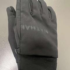 Eskularruak, gisa salatu by Gebo Tours iLost erabiliz