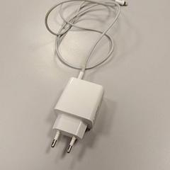 Caricabatterie per smartphone opl, come riportato da Vrije Universiteit Amsterdam utilizzando iLost