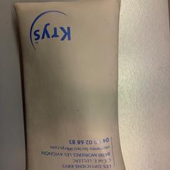 Bril, zgłoszono przez Eindhoven Airport przy użyciu iLost