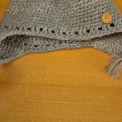 모자 Grijs, iLost를 사용하여 Mauritshuis Den Haag에 보고됨