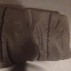 Abrigo/plumas Negro, ha sido reportado por RÍO Shopping - Valladolid con iLost