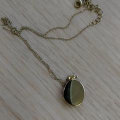 Ketting met  hangers, som rapportert av St. Antonius Ziekenhuis Nieuwegein ved bruk av iLost