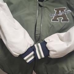 سترة أطفال، كما تم الإبلاغ عنه بواسطة IKEA Hengelo عبر iLost