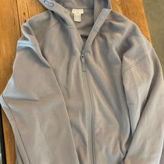 السترة Move H&M، كما تم الإبلاغ عنه بواسطة hoop Kirche - Campus Achim عبر iLost