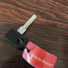 Sleutel met rood label Utrecht Fietst, ako bolo nahlásené iLost