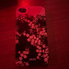 Mobile phone, as reported by Club Nyx/Exit Café using iLost