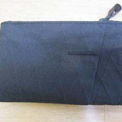 Cartera negra, gisa salatu by IKEA Valladolid iLost erabiliz