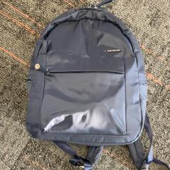 バッグ がiLostで Connexxion Amstelland-Meerlanden Schiphol Zuid によって報告されました
