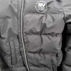 Chaqueta, segundo informou Connexxion Amstelland-Meerlanden Schiphol Noord usando iLost