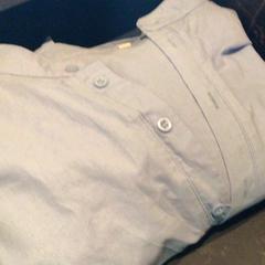 Camisa, segons ha informat Van der Valk Hotel Amsterdam Zuidas mitjançant iLost