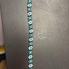 Bižuterie naramok, amint azt IKEA Brno az iLost segítségével jelentette.