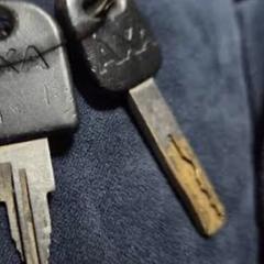 Bike keys axa, amint azt az iLostnak jelentették.