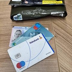 Shag pak shag met pasjes, zoals gemeld door Connexxion Noord Holland Noord Hoorn met iLost