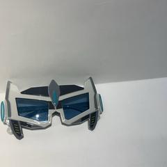 İLost kullanarak IKEA横浜 tarafından bildirildiği gibi Güneş gözlüğü