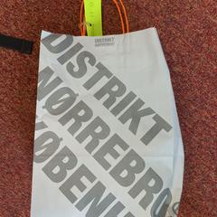 Tasje Grijze tas met kleding, as reported by Arriva West-Brabant using iLost