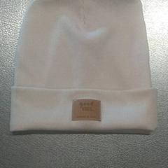 قبعة صغيرة، كما تم الإبلاغ عنه بواسطة IKEA Arlon عبر iLost