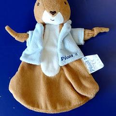 Plyšová facka Lapin roux et blanc, jak nahlášeno IKEA Rennes - Pacé pomocí iLost