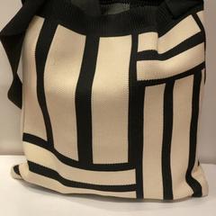 Bag, som rapportert av IKEA横浜 ved bruk av iLost