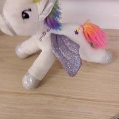 Unicorn, jak nahlášeno IKEA Breda pomocí iLost