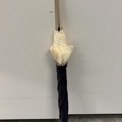 傘 がiLostで IKEA Tokyo-Bay によって報告されました