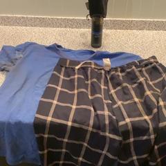 잠옷, iLost를 사용하여 MEININGER Hotel Berlin "Mitte" Humboldthaus에 보고됨