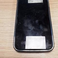 Telefono Van der Hoek iPhone, come riportato da Qbuzz Fryslân utilizzando iLost