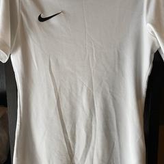 T-shirt, zgłoszono przez Van der Valk Hotel Apeldoorn - De Cantharel przy użyciu iLost