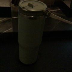 Butelka, zgłoszono przez Van der Valk Hotel Amsterdam Zuidas przy użyciu iLost