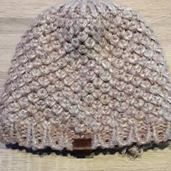 Beanie, jak nahlášeno EBS Tramplein pomocí iLost