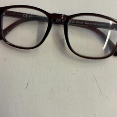 Ulleres, segons ha informat GVB mitjançant iLost