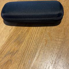 Pouzdro na brýle Zwart brillendoos van nylon met rits, jak nahlášeno Designer Outlet Roermond pomocí iLost