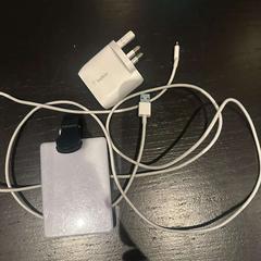 Adaptador, segons ha informat Van der Valk Hotel Amsterdam-Amstel mitjançant iLost