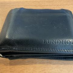 Peňaženka Latuny, ako bolo nahlásené Gemeente Amsterdam - Bureau Gevonden Voorwerpen pomocou iLost
