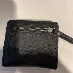 Peněženky berbeo., jak nahlášeno Gemeente Amsterdam pomocí iLost