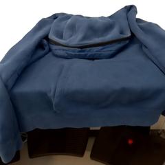 Camisola com capuz, como reportado por Arriva Limburg Noord utilizando o iLost