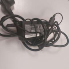 Ordenagailu eramangarriko kargatzailea Zwart, gisa salatu by Vrije Universiteit Amsterdam iLost erabiliz