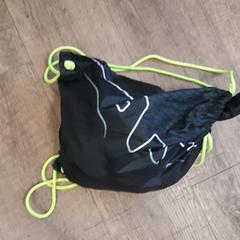 Linnentas  zwart, ako bolo nahlásené Connexxion Noord Holland Noord Alkmaar pomocou iLost