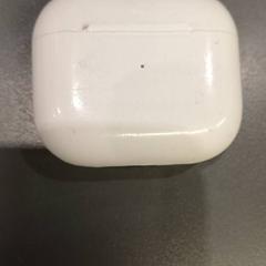 Earpodcase, como reportado por Qbuzz GD Groningen HS utilizando o iLost