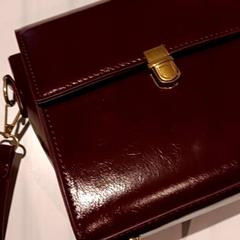 Saco, como reportado por De Efteling utilizando o iLost