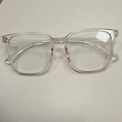 Briller, som rapportert av ilévia ved bruk av iLost