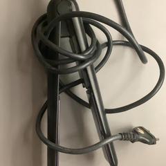 Alisador de cabelo Black, Philips, como reportado por MEININGER Hotel Budapest Great Market Hall utilizando o iLost