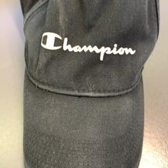 Casquette zwart, as reported by Eindhoven Airport using iLost