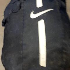 Hátizsák, amint azt Transdev Hoeksche Waard Goeree Overflakkee az iLost segítségével jelentette.