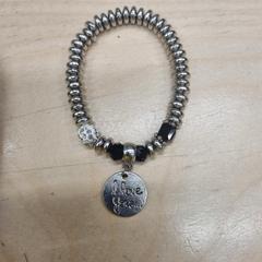 Armbånd, som rapportert av IKEA Haparanda ved bruk av iLost