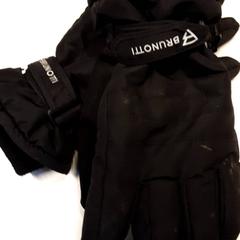 Handskar, rapporterat av Qbuzz ZHN med iLost