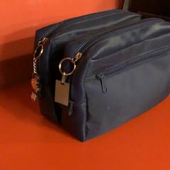 Bolsa de aseo trousse, segundo informou MEININGER Hotel Bordeaux Gare Saint-Jean usando iLost