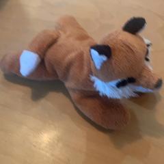 Mazlící hračka Bruin vosje, jak nahlášeno UMC Utrecht pomocí iLost