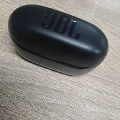 Earbud holder Zwart, as reported by EBS Spijkenisse using iLost