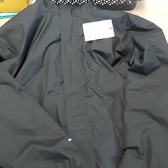 Kleding Jas, jak nahlášeno Centraal magazijn pomocí iLost